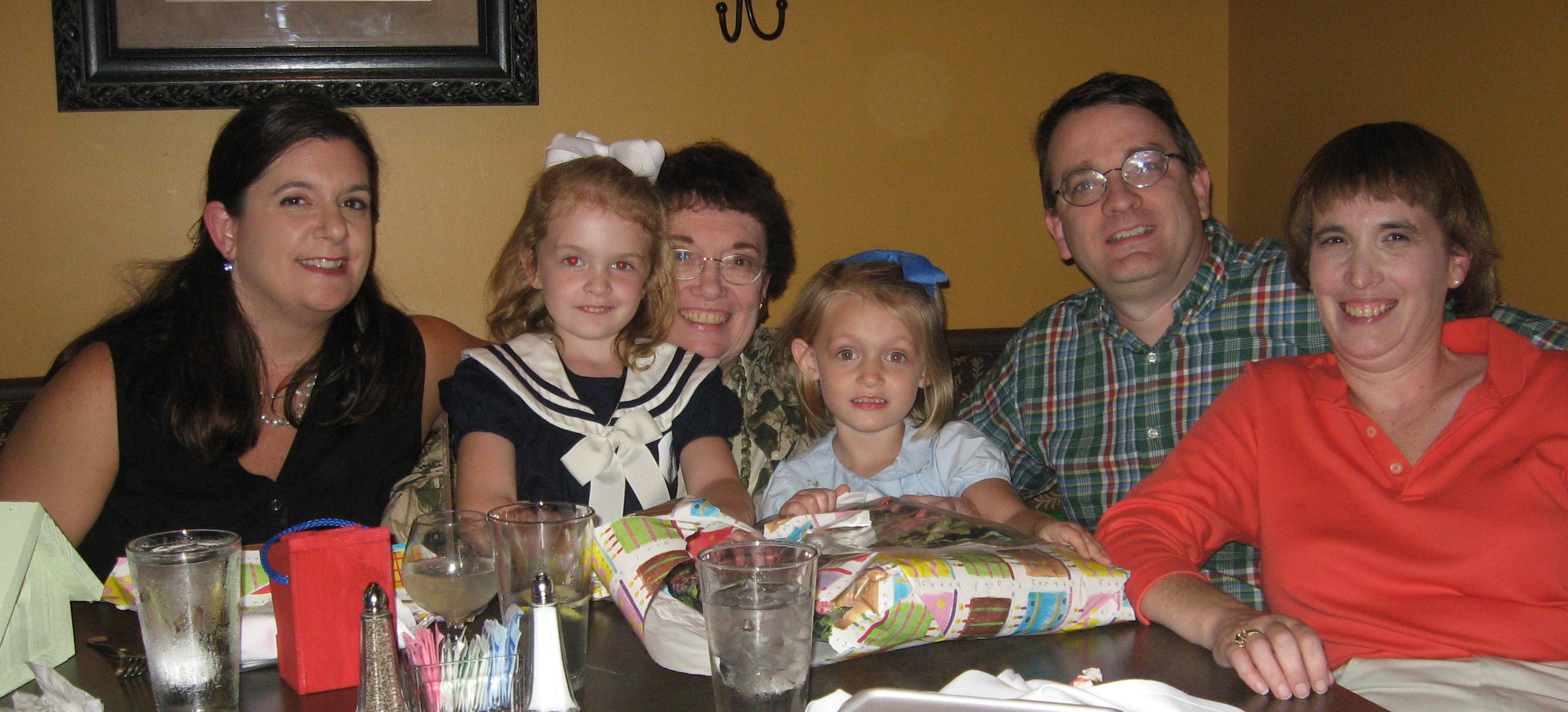 2008_10_13 Celebrating Nanas 70th.jpg